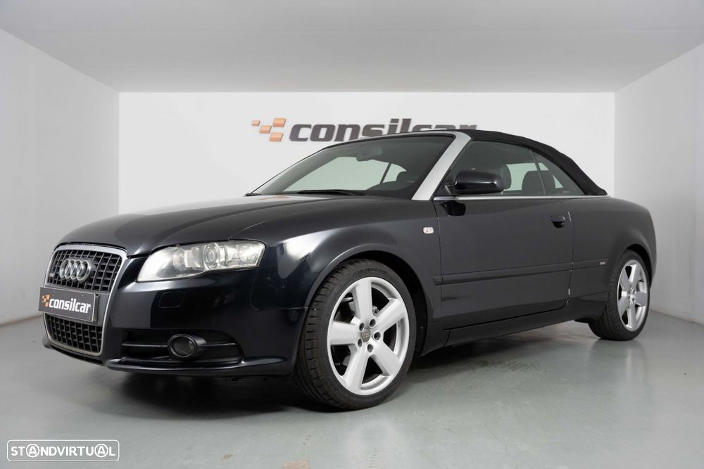 Audi A4 Cabrio 2.0 TDI S-line - 11