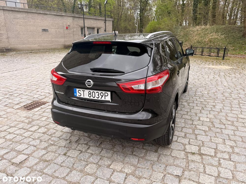 Nissan Qashqai 1.6 DCi N-Connecta Xtronic - 9