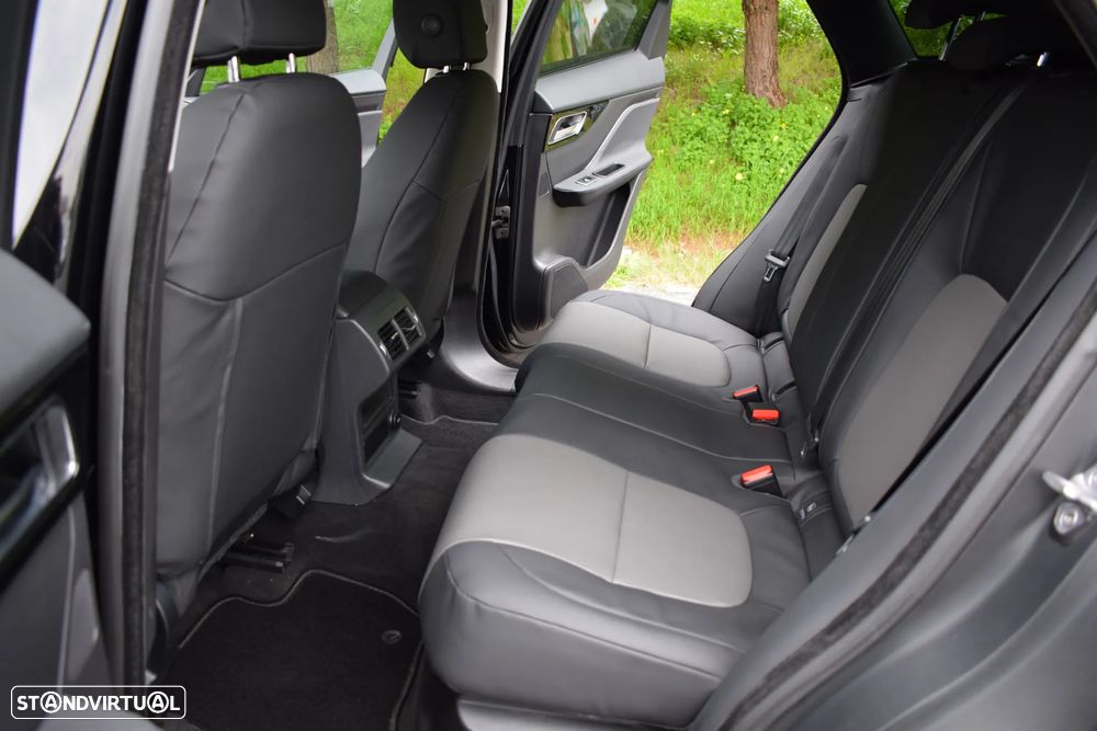 Jaguar F-Pace 2.0 i4D Prestige - 9