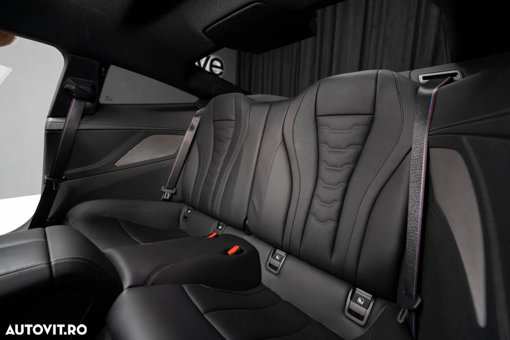BMW M8 M850i xDrive - 29
