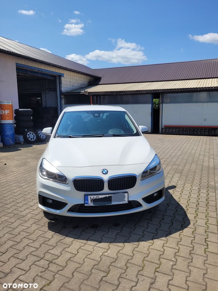 BMW Seria 2 218i - 3