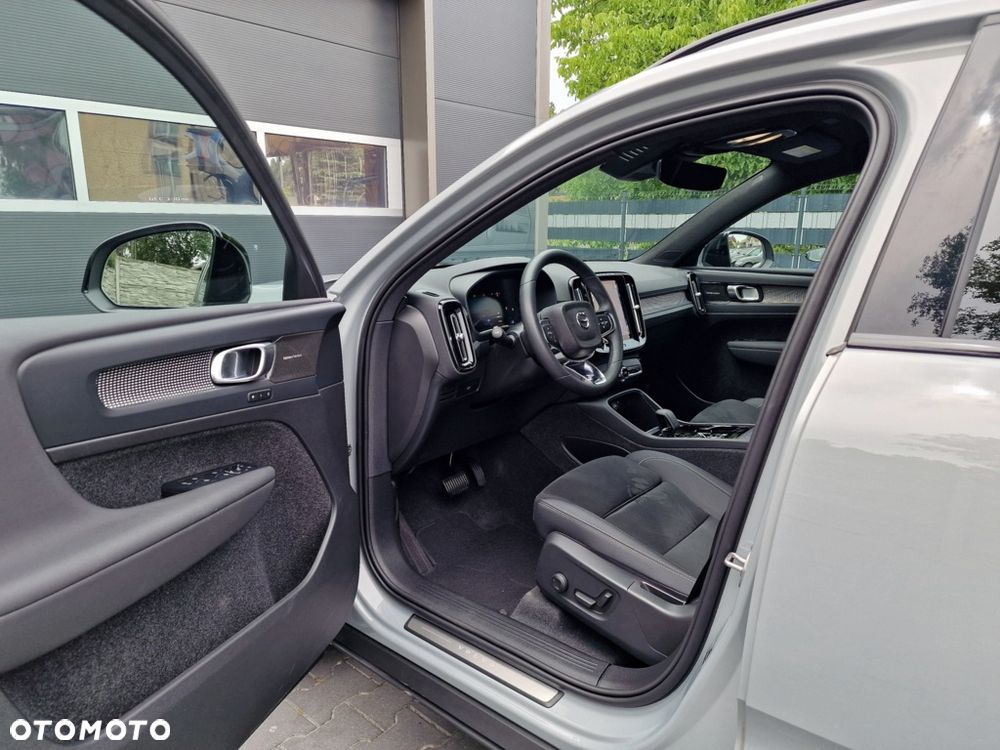 Volvo XC 40 - 22