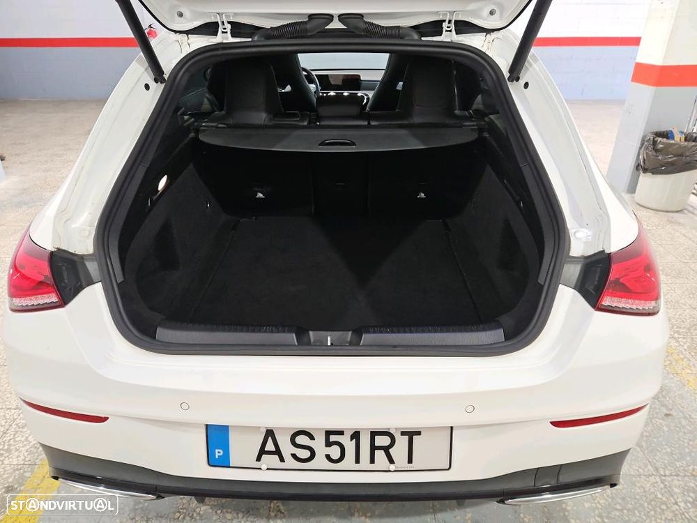Mercedes-Benz CLA 180 d Shooting Brake AMG Line Aut. - 9