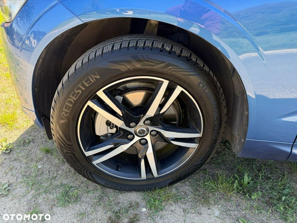 Volvo XC 60 D5 SCR AWD R-Design - 7