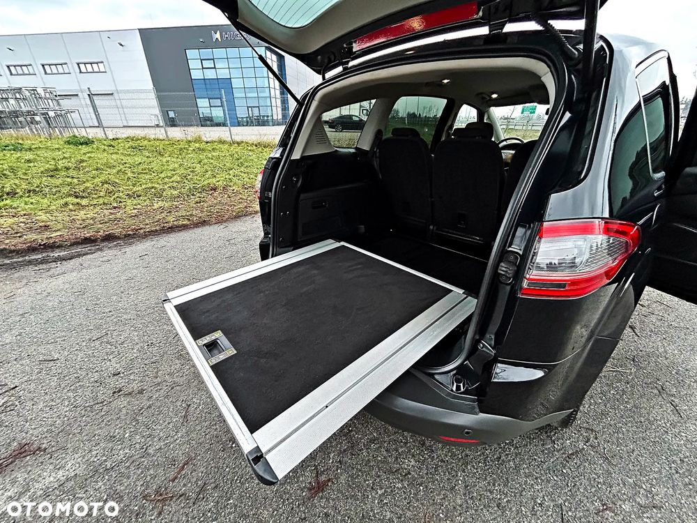 Ford S-Max 2.0 TDCi DPF Titanium - 19