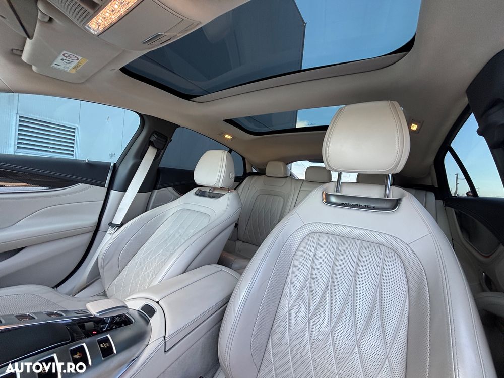 Mercedes-Benz AMG GT 4-door Coupe 43 - 4