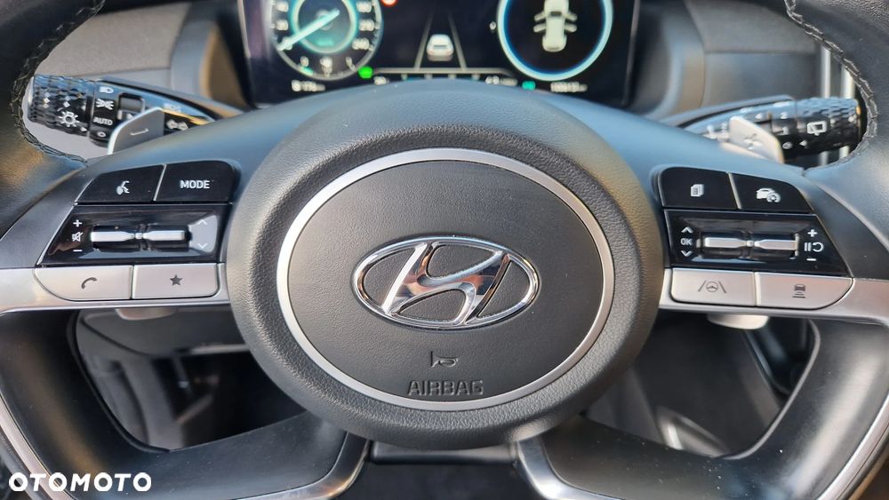 Hyundai Tucson 1.6 T-GDi HEV Executive 2WD - 22