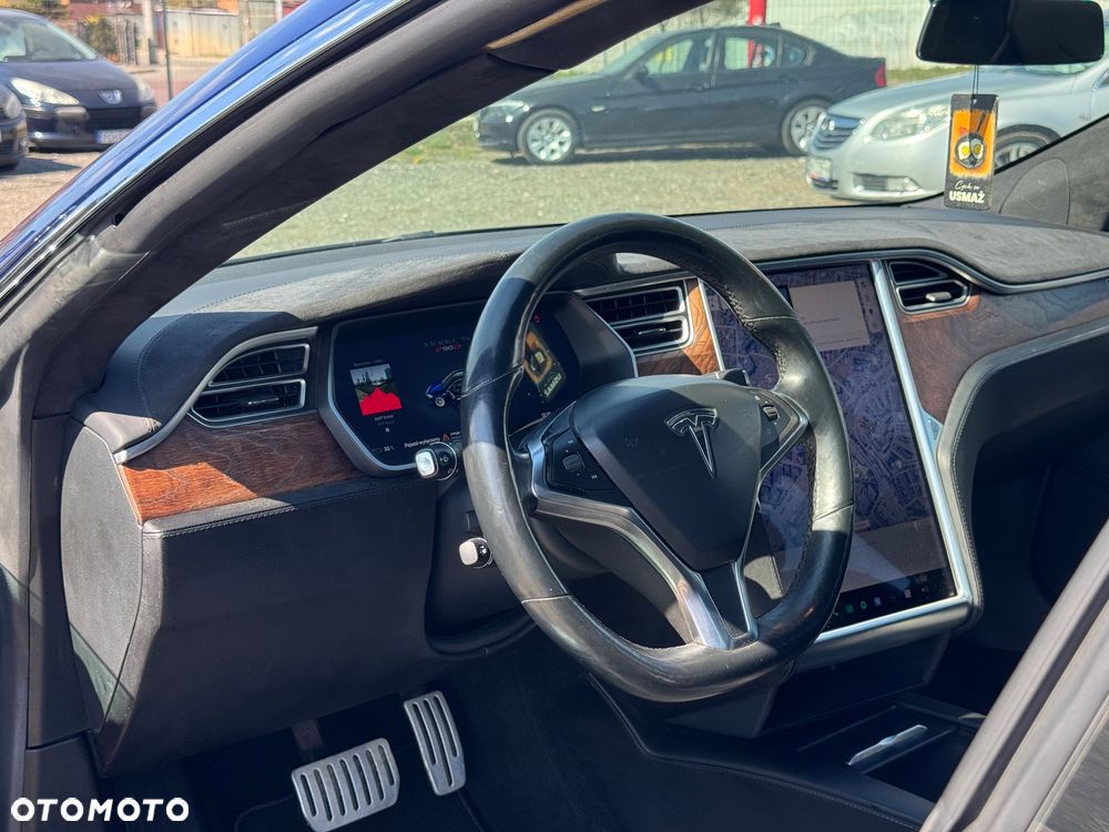 Tesla Model S 90 D Performance - 5