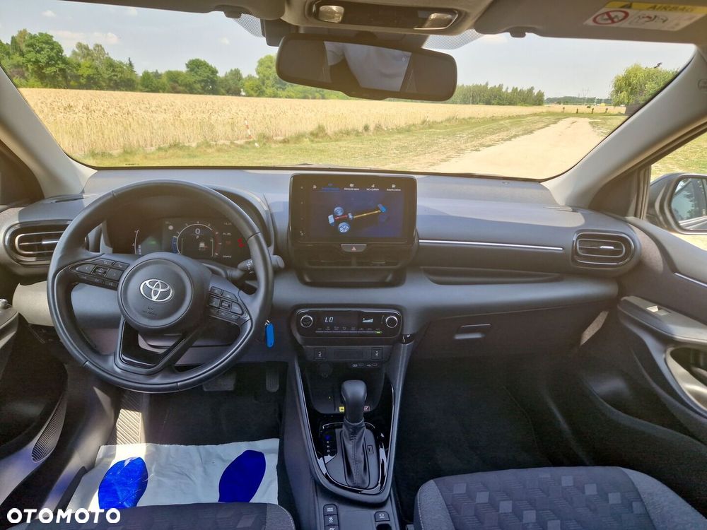 Toyota Yaris Hybrid 1.5 Style - 9
