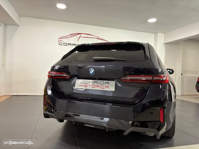 BMW i5 Touring eDrive40 Pack Desportivo M - 11