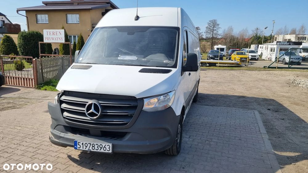 Mercedes-Benz Sprinter - 10