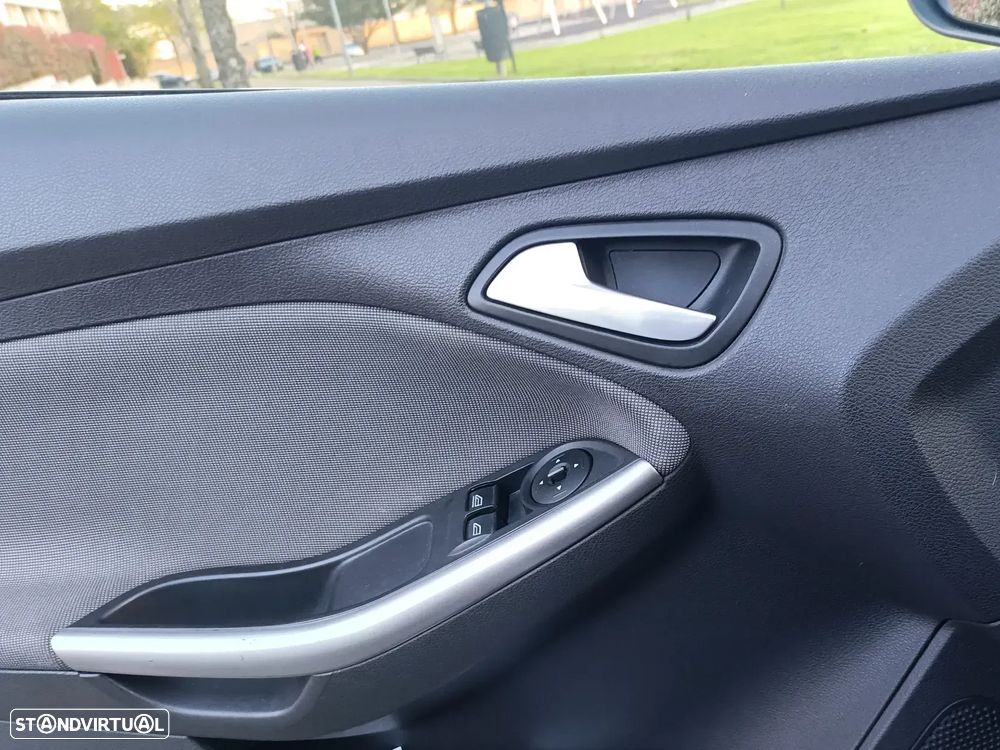 Ford Focus SW 1.6 TDCi Trend Econetic - 9