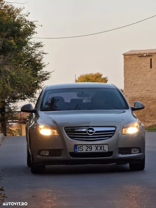 Opel Insignia 2.0 CDTI - 1