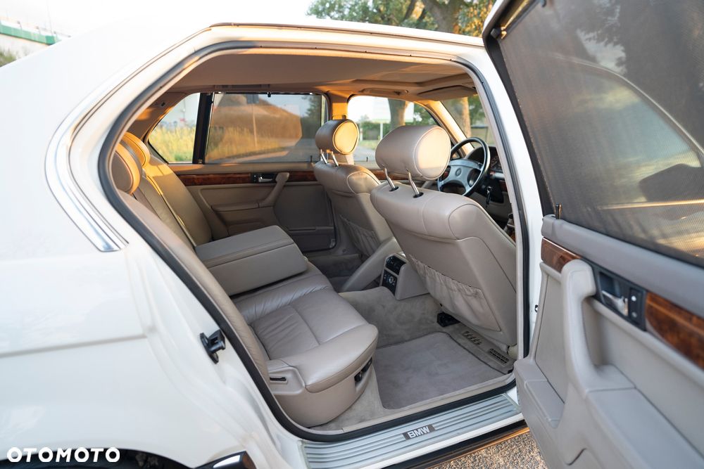 BMW Seria 7 750iL - 23