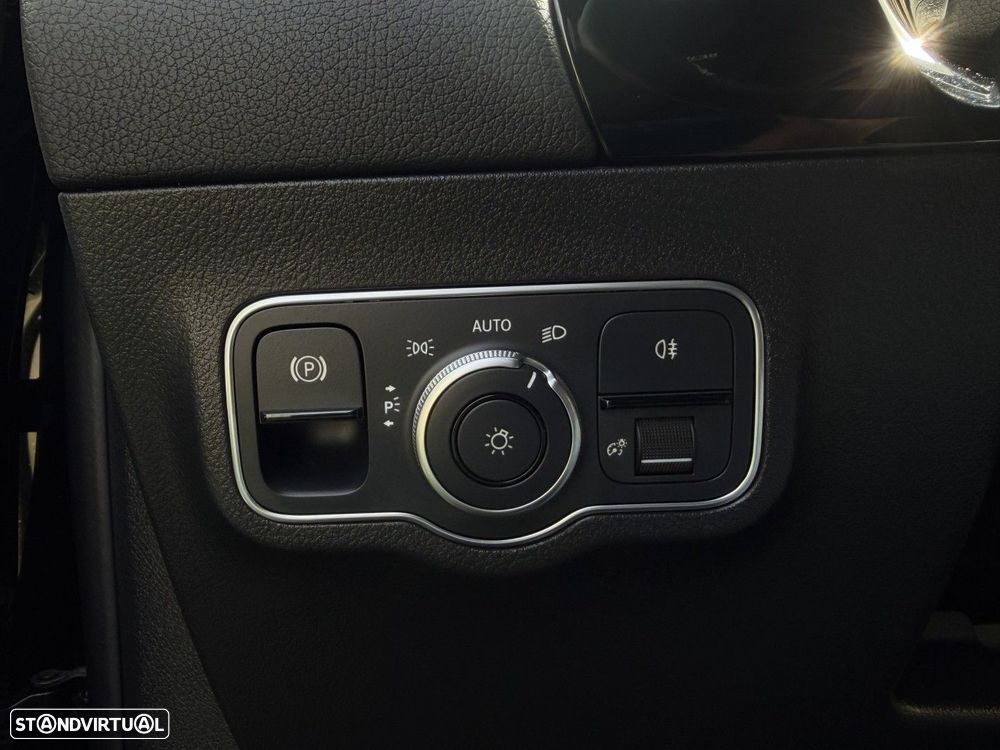 Mercedes-Benz GLA 250 e 8G-DCT Progressive - 23