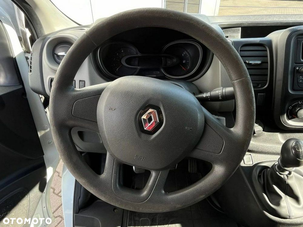 Renault Trafic - 22