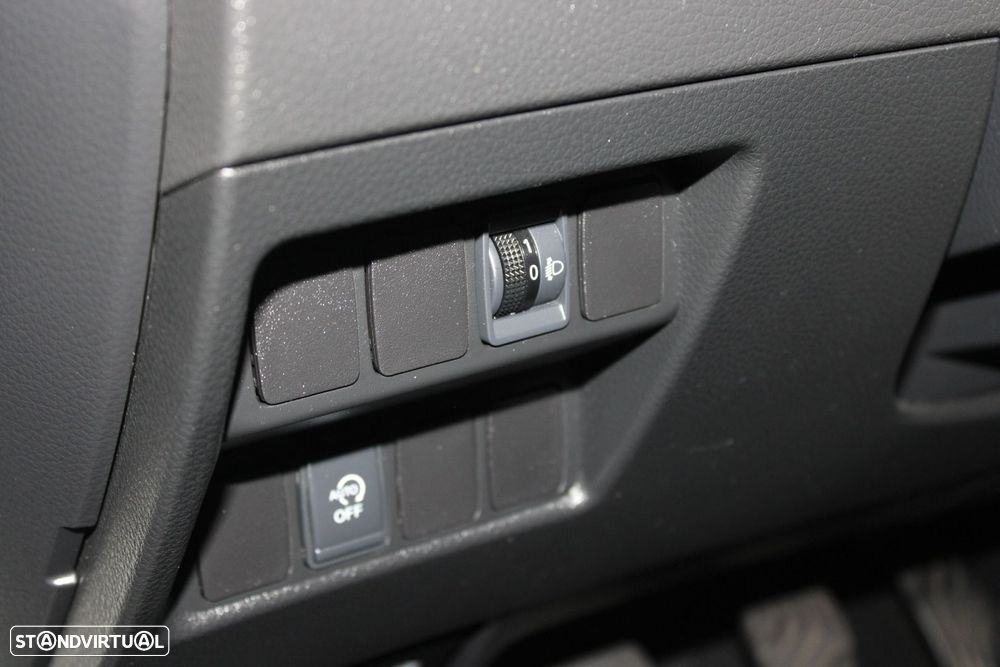 Nissan Qashqai 1.5 dCi N-Connecta Business - 11