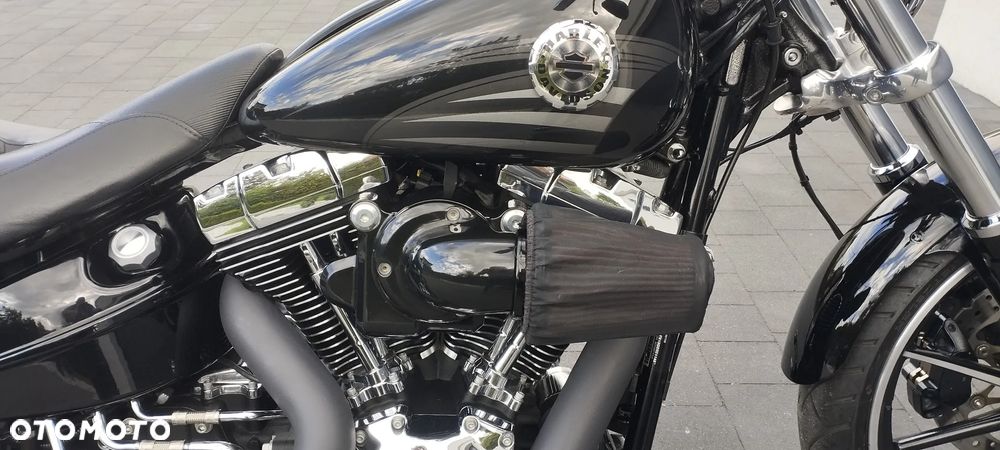 Harley-Davidson FXSB Breakout - 13