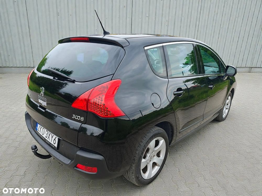 Peugeot 3008 2.0 HDi Premium - 4