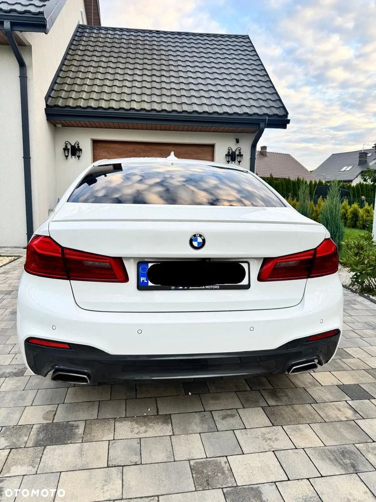 BMW Seria 5 530i xDrive - 4