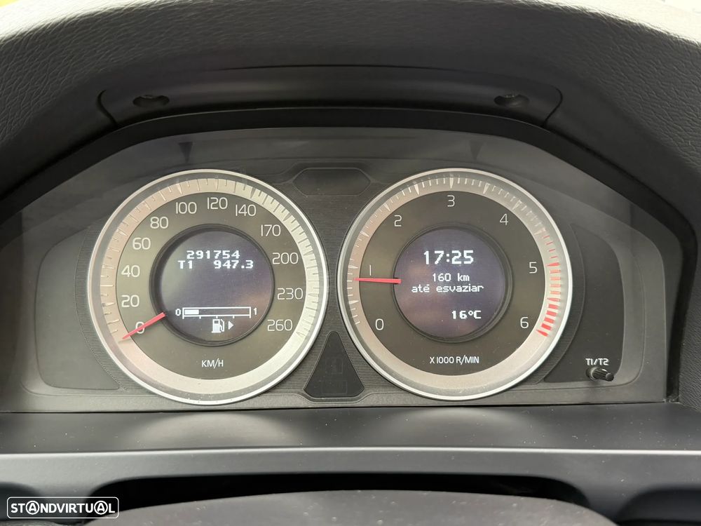 Volvo V60 1.6 D2 Drive Momentum Start/Stop - 9