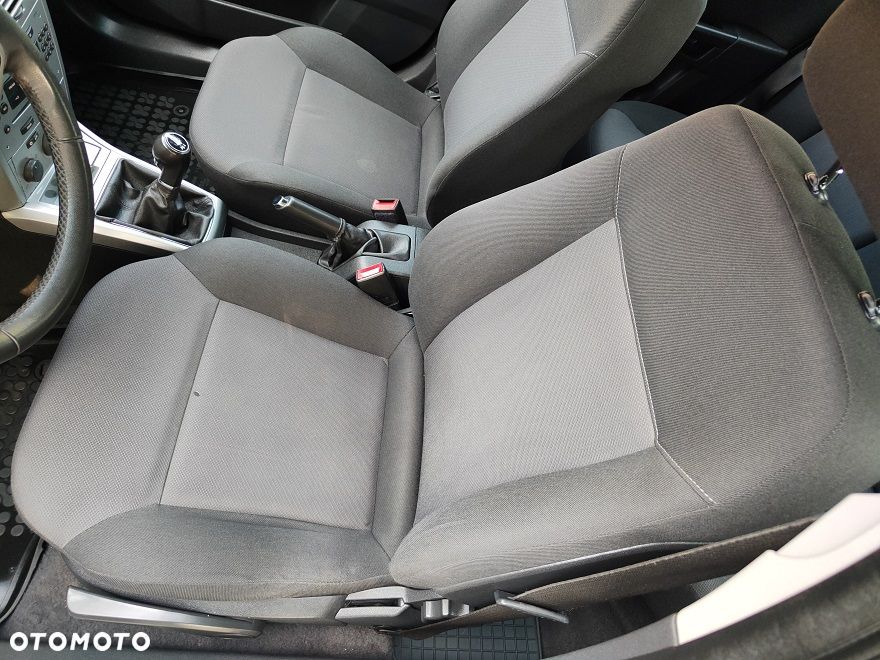 Opel Astra 1.4 - 11