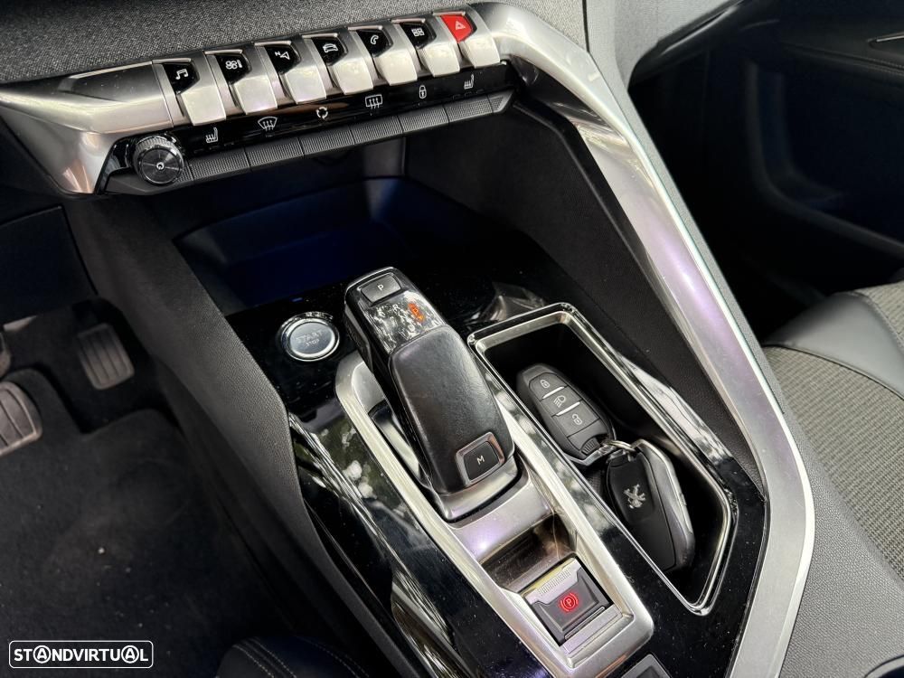 Peugeot 3008 1.6 BlueHDi Allure EAT6 J18 - 21