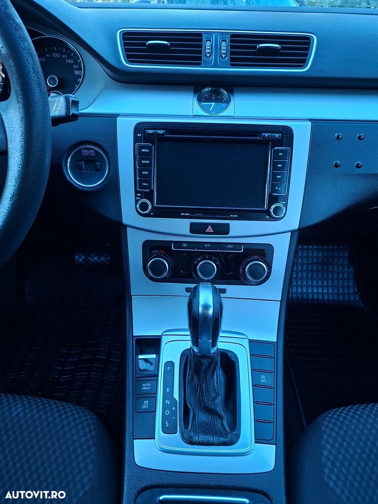 Volkswagen Passat - 15