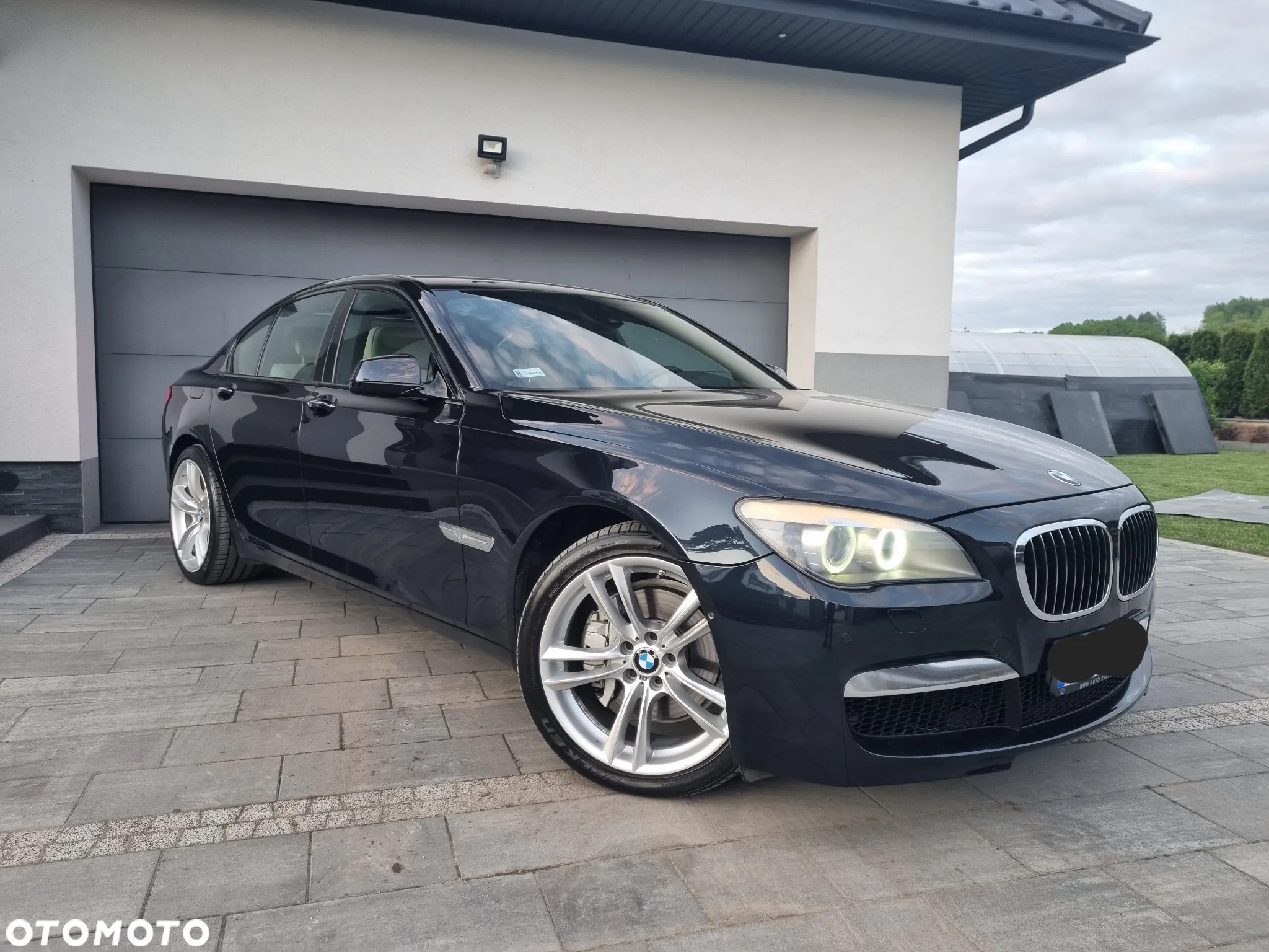 BMW Seria 7 740d - 2