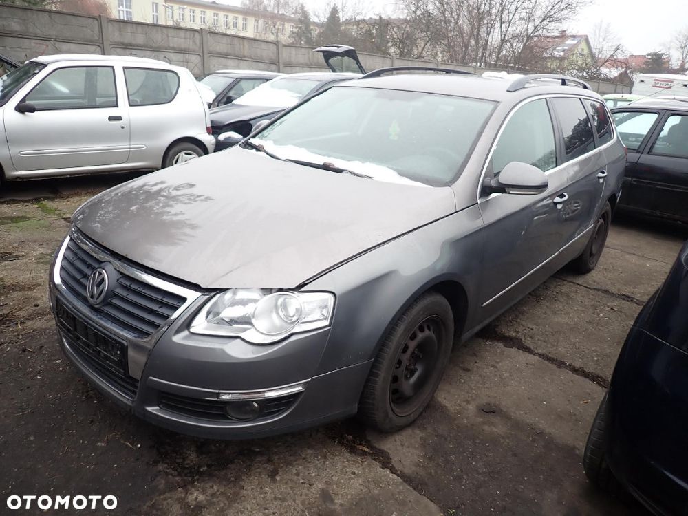 CZĘŚCI - Vw Passat B6 1,9 TDI 105KM BLS KOMBI 5B HNV lakier LA7T 2006r. INDEX - 9790 - 2