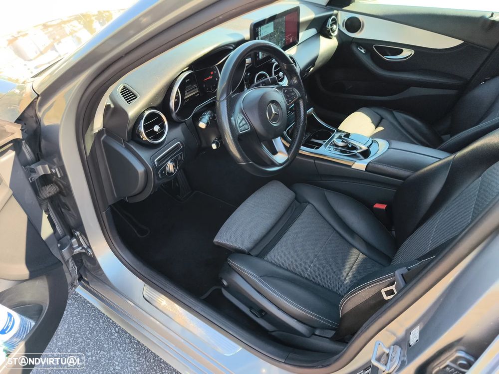 Mercedes-Benz C 220 d BE Edition AMG Line Aut. — fotografia 13