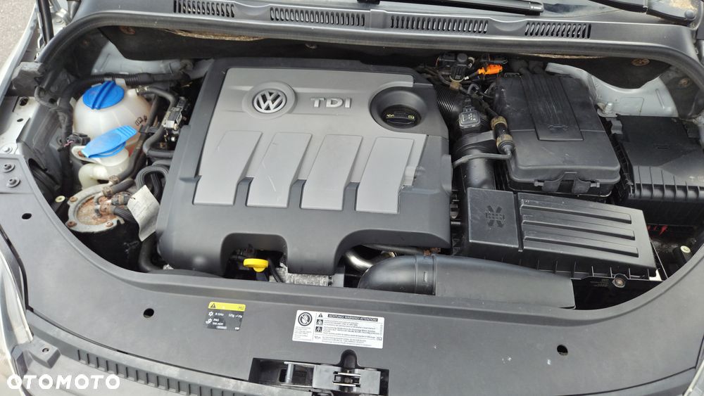 Volkswagen Golf Plus 1.6 TDI DPF Life - 22