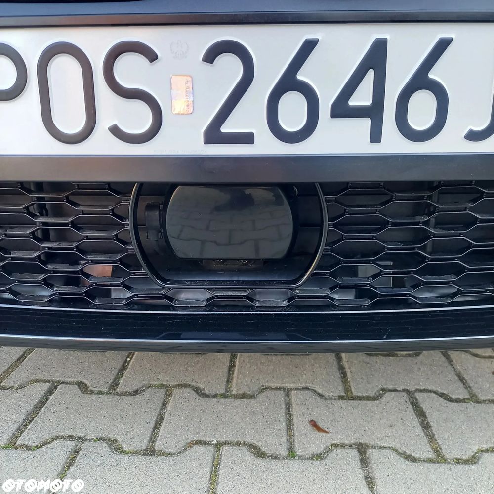 BMW Seria 3 330e xDrive M Sport sport - 38