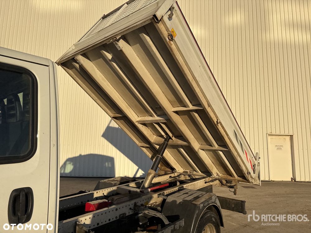 Iveco 70C18 - 8