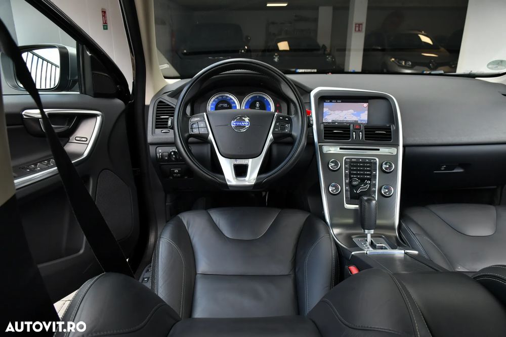 Volvo XC 60 2.4D AWD Aut. Summum - 33