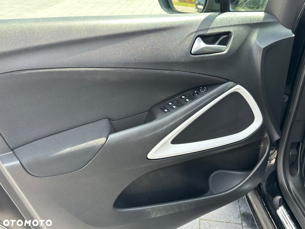 Opel Crossland X - 13