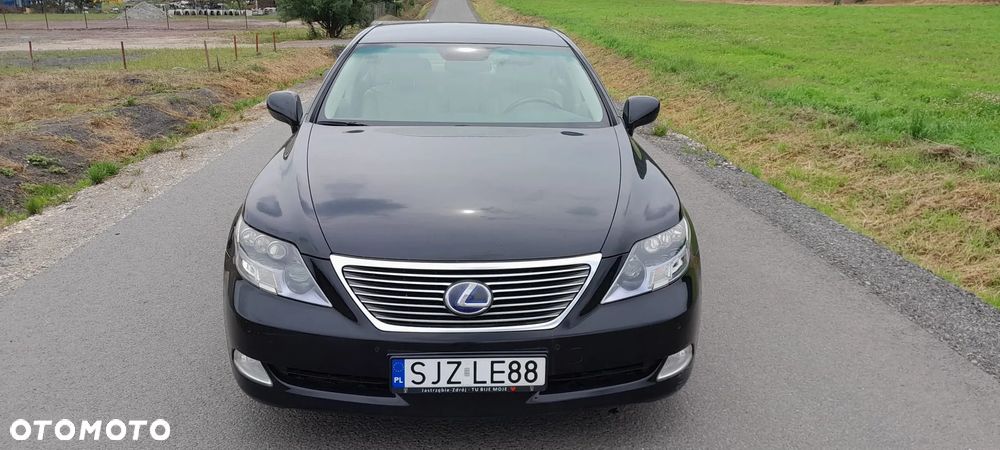 Lexus LS 600h Elegance - 9