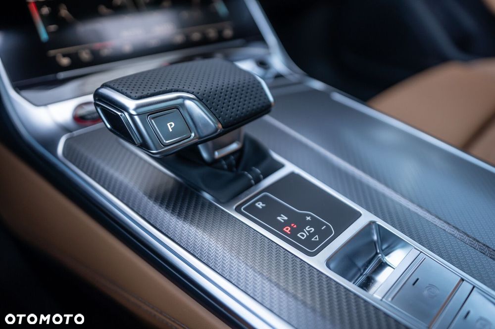 Audi RS6 Avant - 19