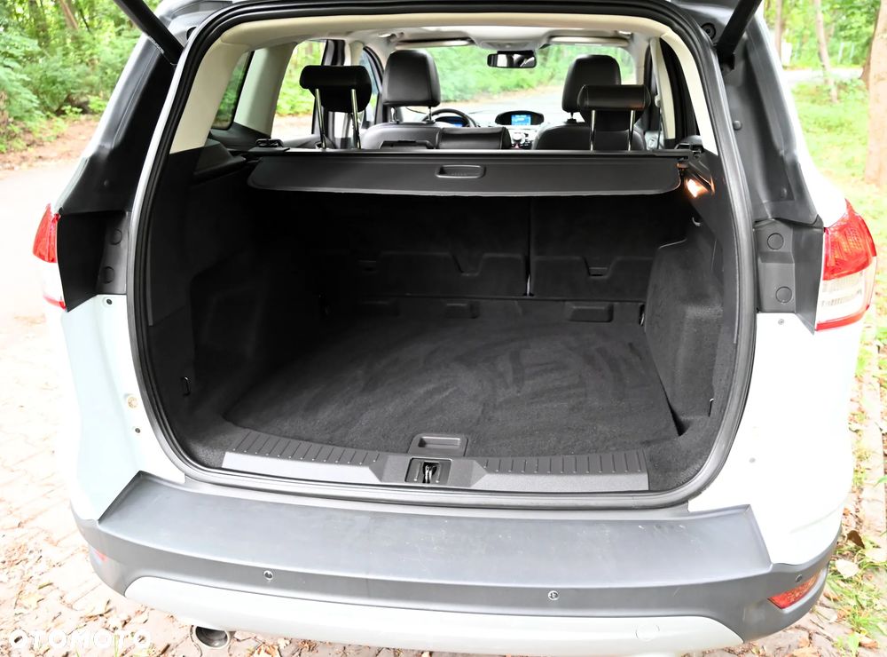 Ford Kuga - 33