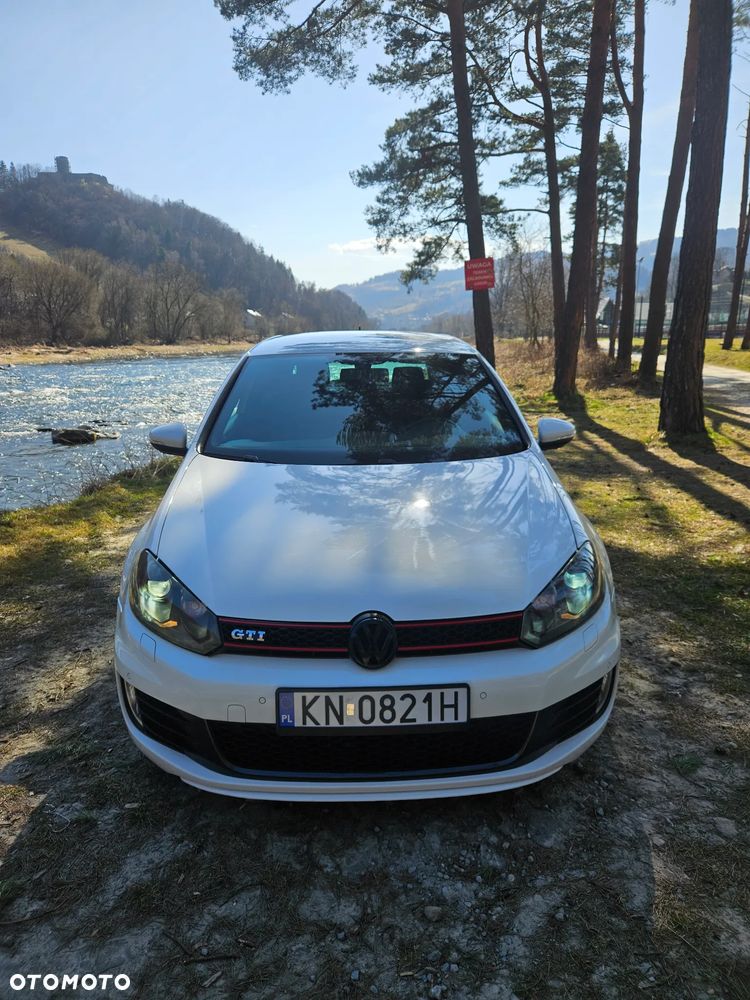 Volkswagen Golf 2.0 GTI DSG - 17