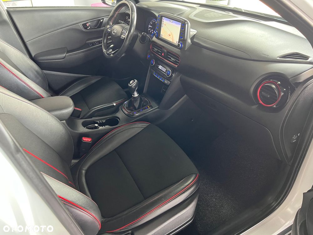 Hyundai Kona - 33