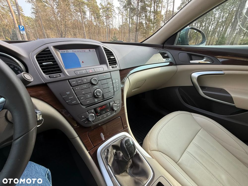 Opel Insignia 2.0 Turbo 4x4 Design Edition - 27