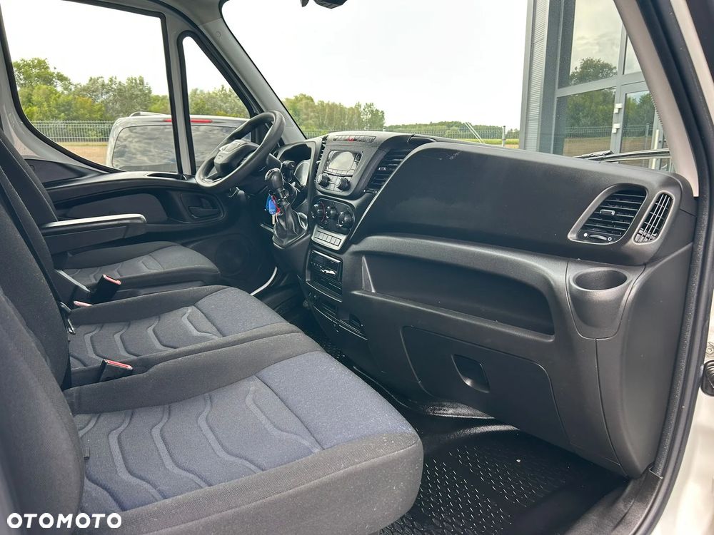 Iveco Daily 50C16 35C16 3.0 HPI Kontener 10 palet + winda 750kg + drzwi boczne **KLIMA**Serwis**Sprowadzony**2021R** - 13