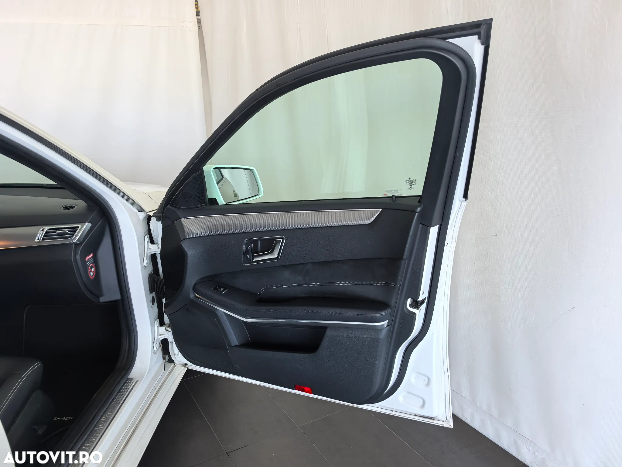 Mercedes-Benz E 250 Aut. - 24