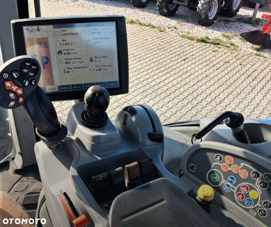 New Holland T7030 - 9
