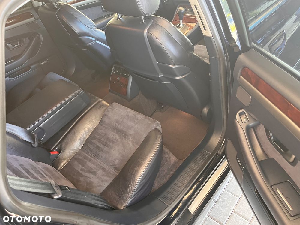 Audi A8 4.2 Quattro - 18