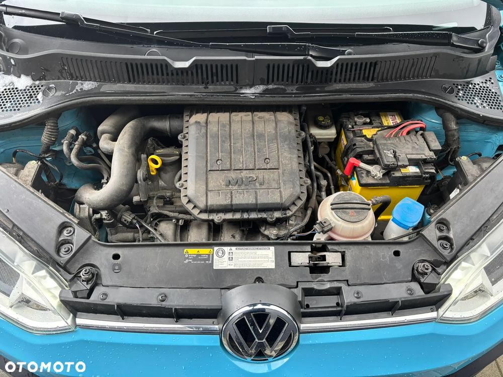 Volkswagen up! R-Line - 29