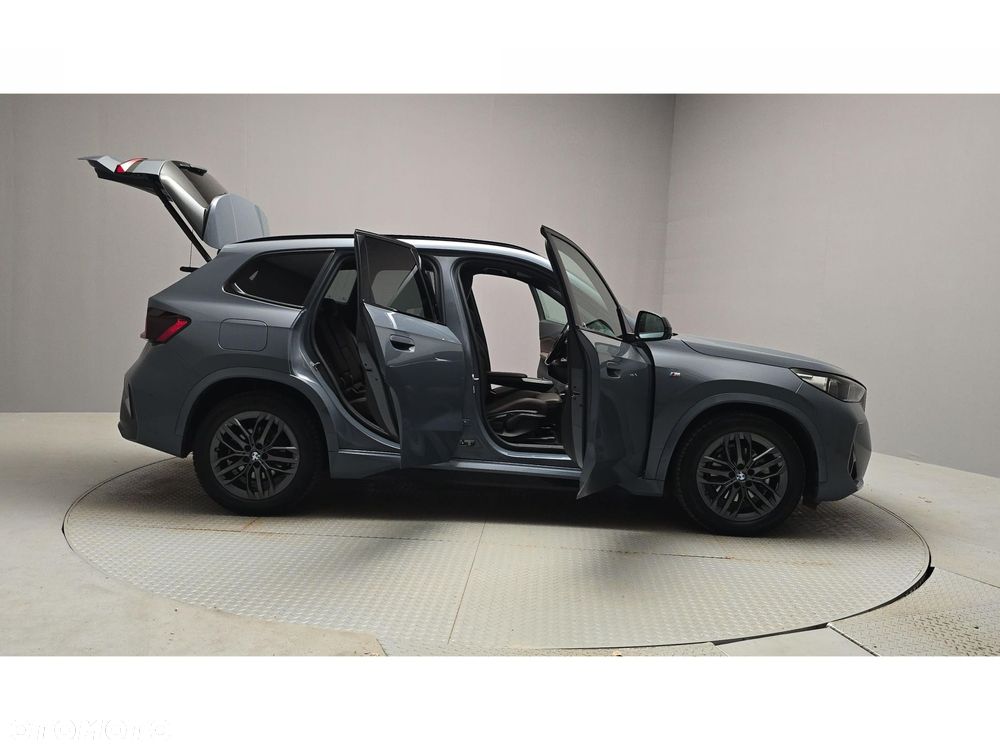 BMW X1 - 13