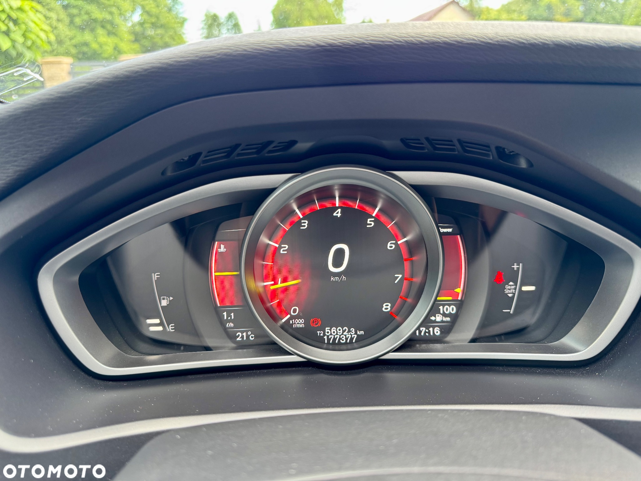Volvo V40 Cross Country T3 Momentum - 21