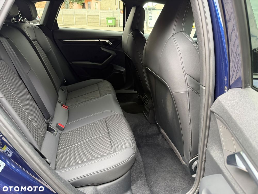 Audi A3 Sportback 45 TFSIe S tronic S line - 13